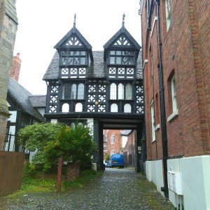 Shrewsbury - Medieval alleyway